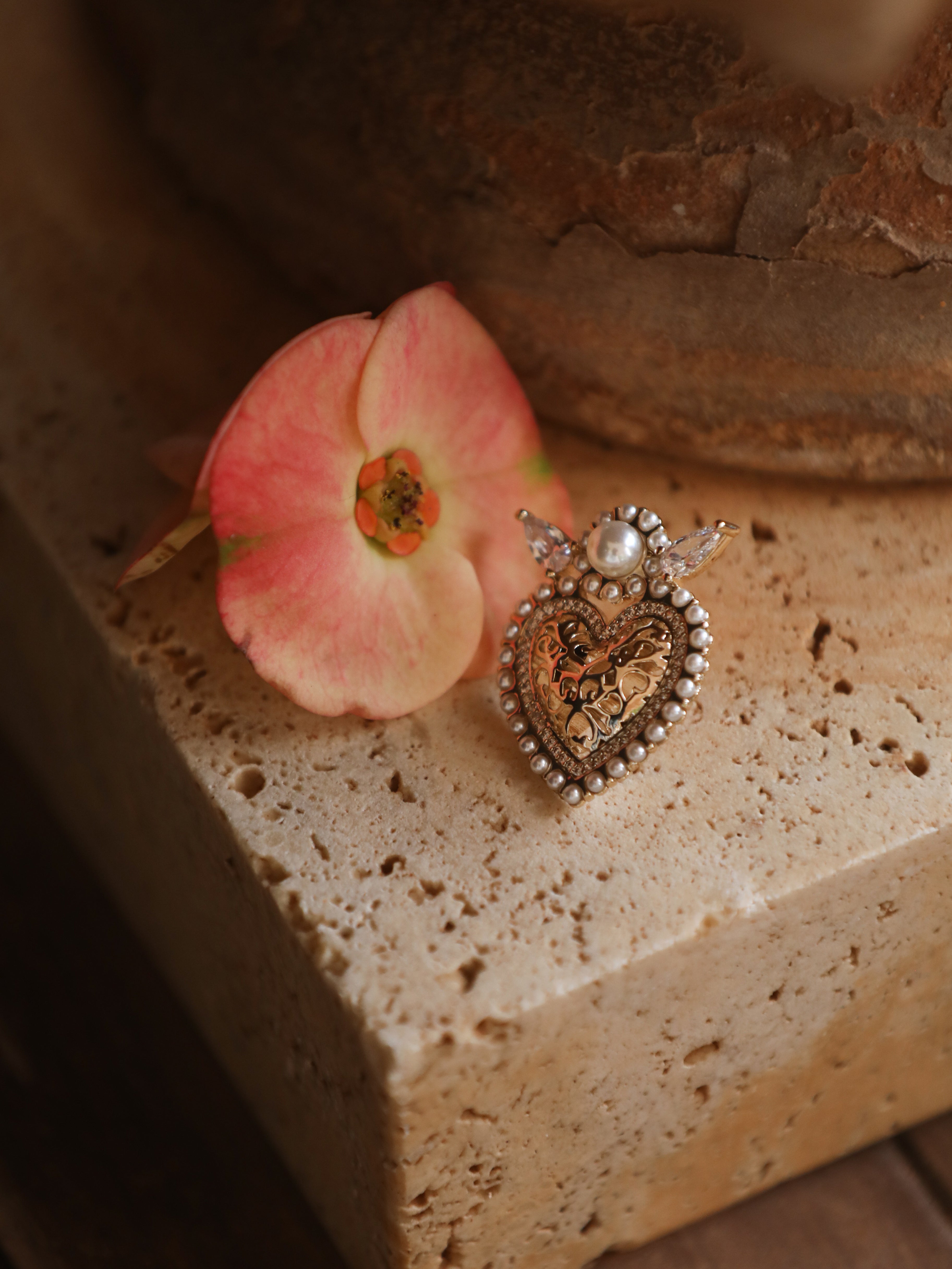 The Heart Diamante Earrings-Serpenti Apparel