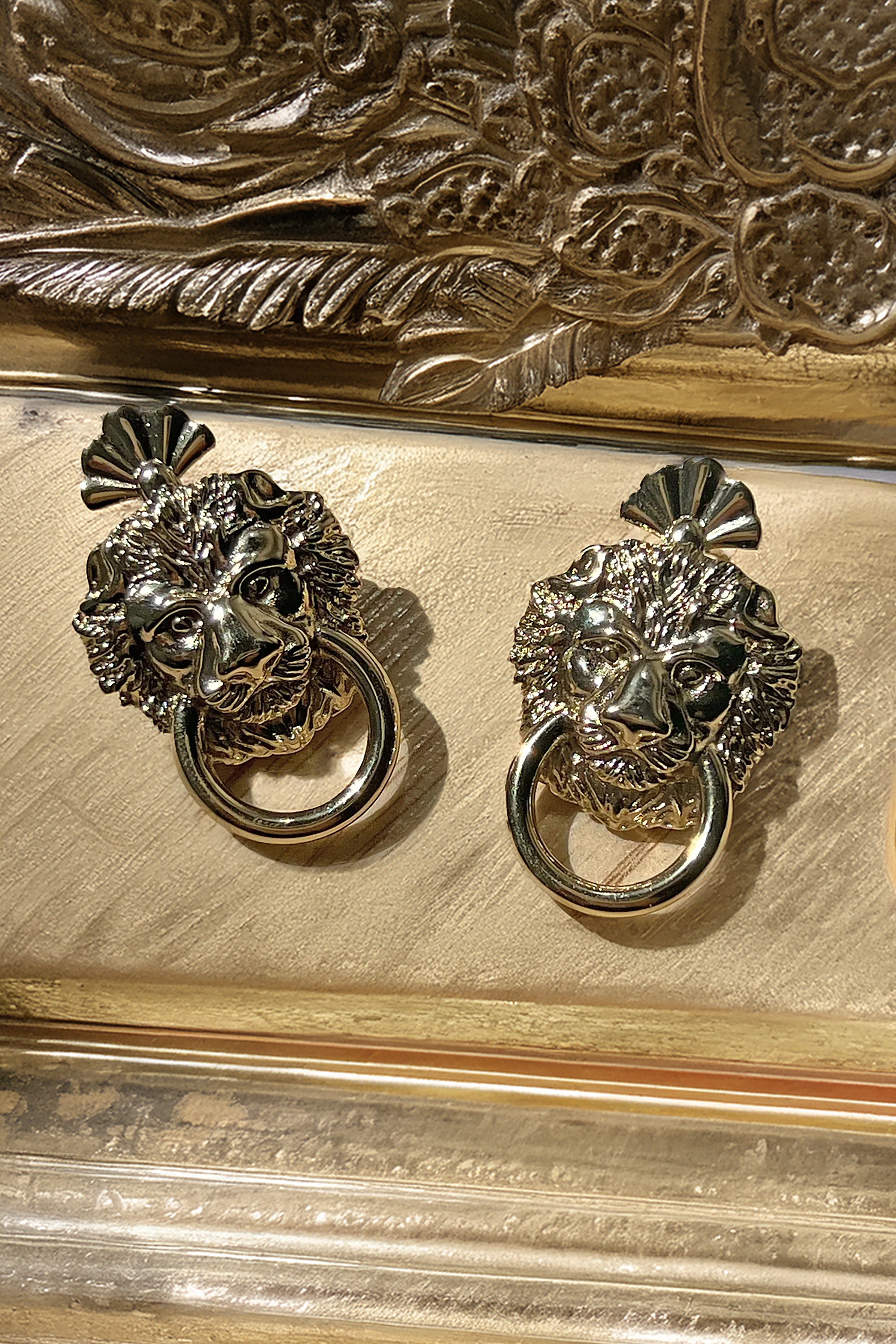 The Leone Door Knocker Earrings-Serpenti Apparel
