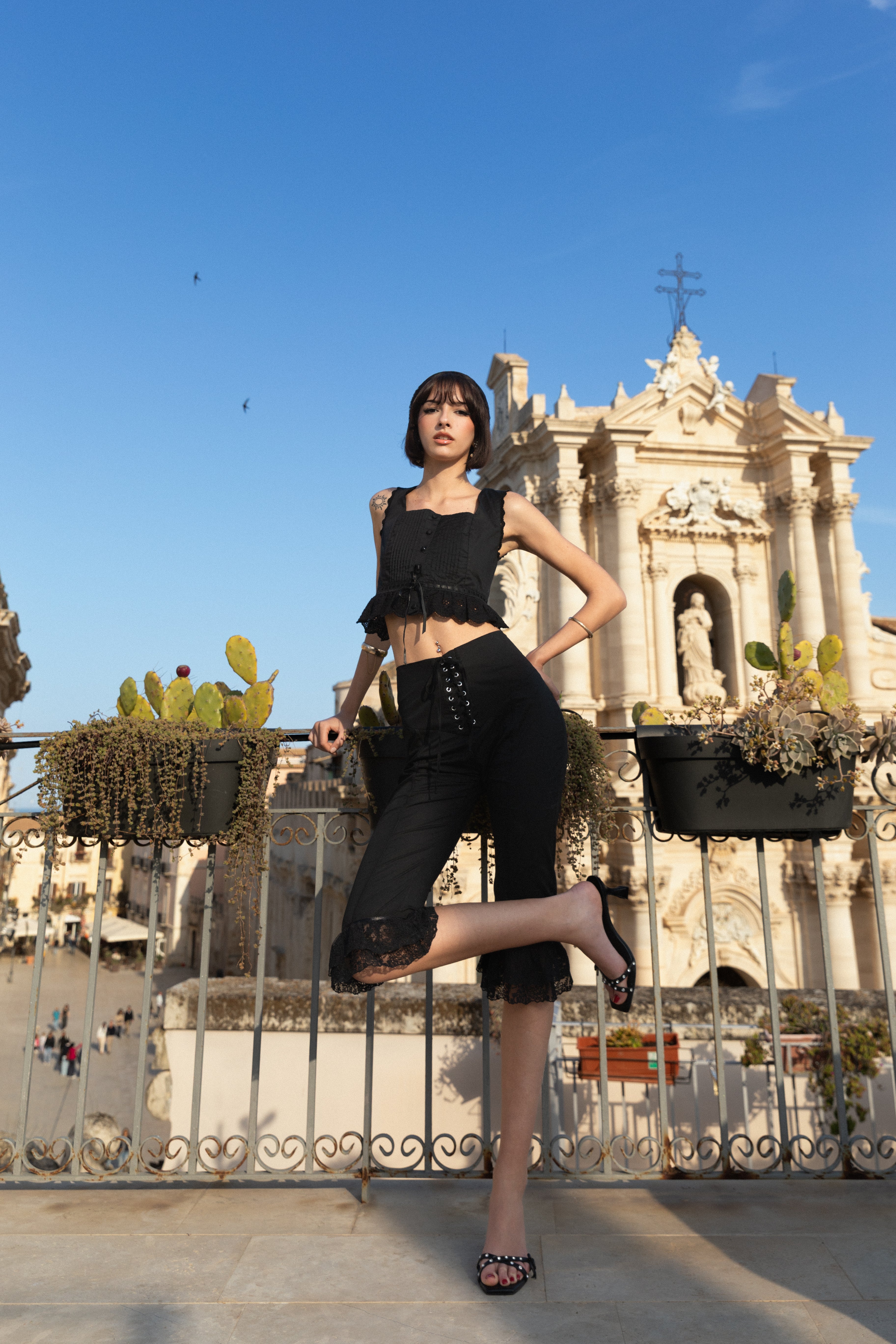 The Contadina Blouse I Black-Serpenti Apparel