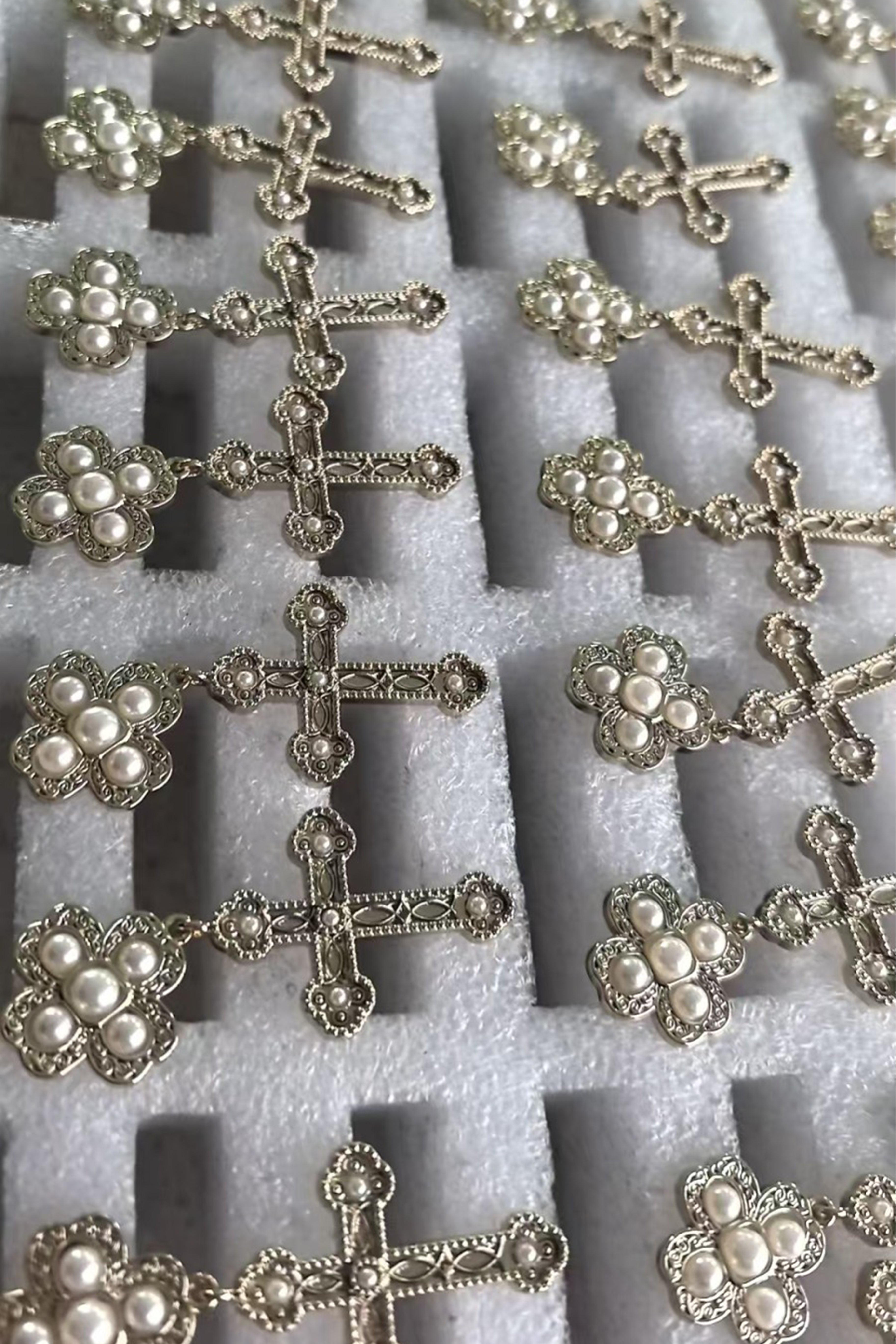 The Santa Maria Cross Earrings-Serpenti Apparel